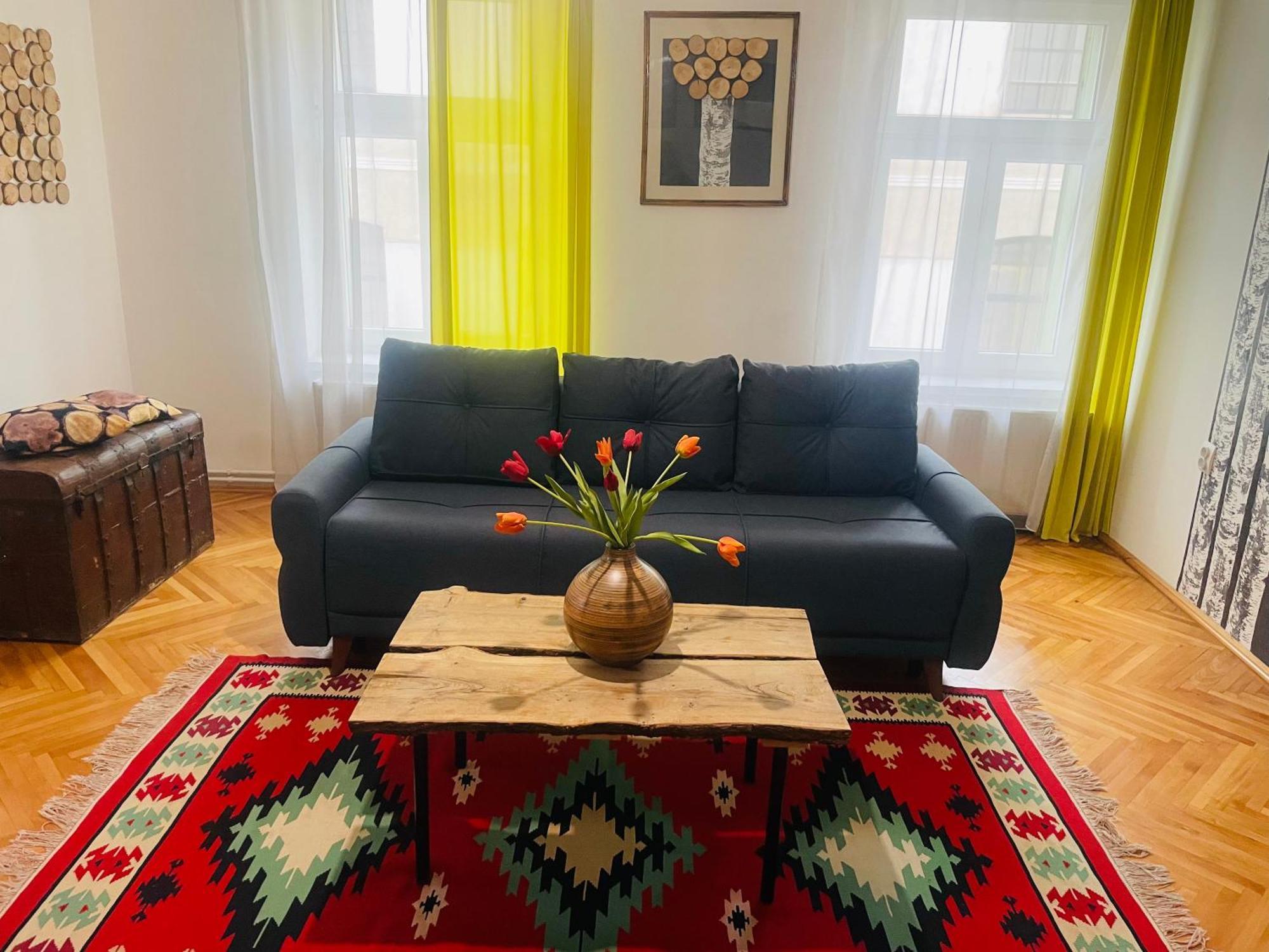 Spacious Stylish Apartment In Old Town Sibiu Bagian luar foto
