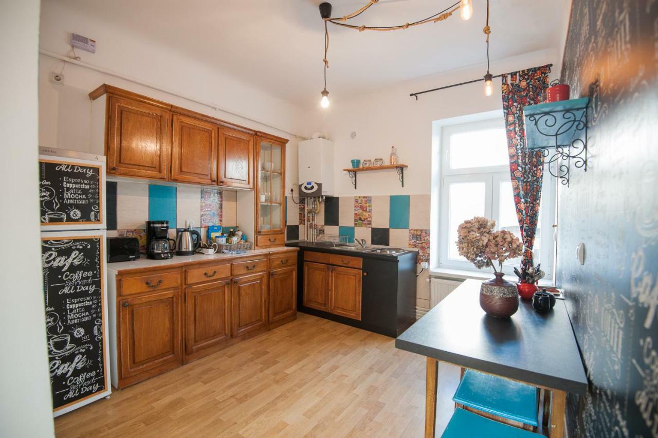 Spacious Stylish Apartment In Old Town Sibiu Bagian luar foto